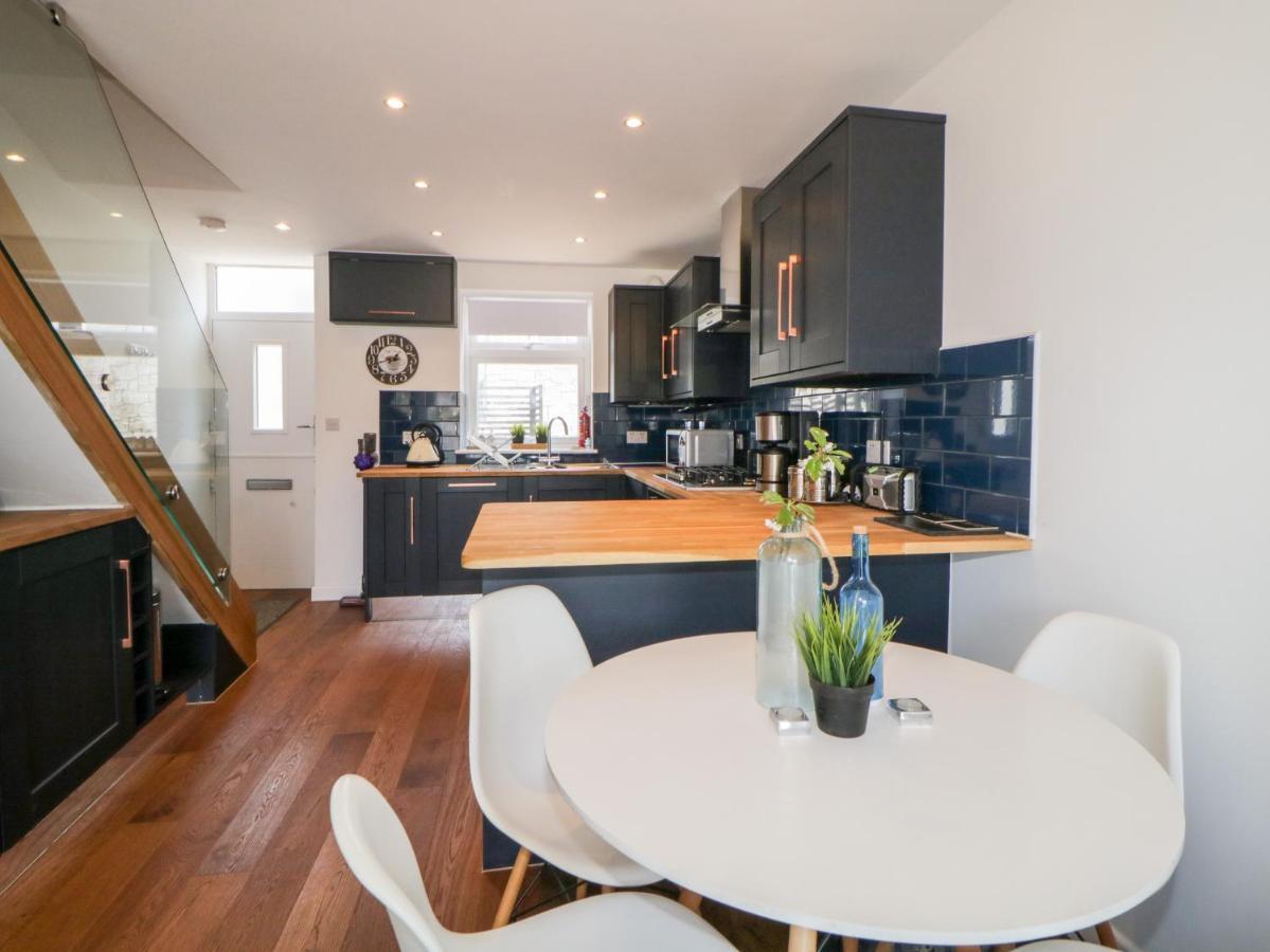 2 Holiday home Plymouth